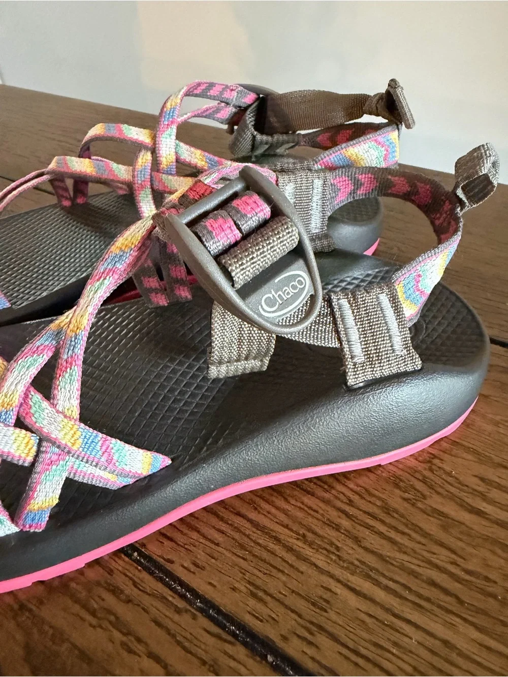 Chacos Youth‎ Size 6 Sandals Blue and Pink Water Shoes Strappy Boho